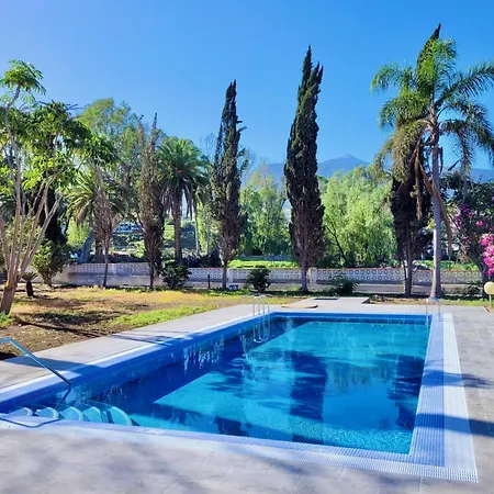 Hacienda La Vizcaina * 라오로타바