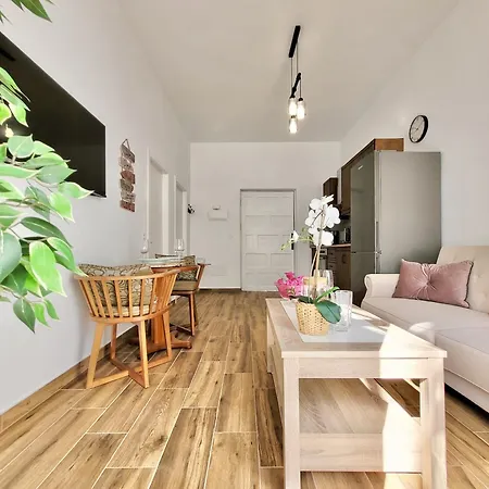 Hacienda La Vizcaina 아파트 *